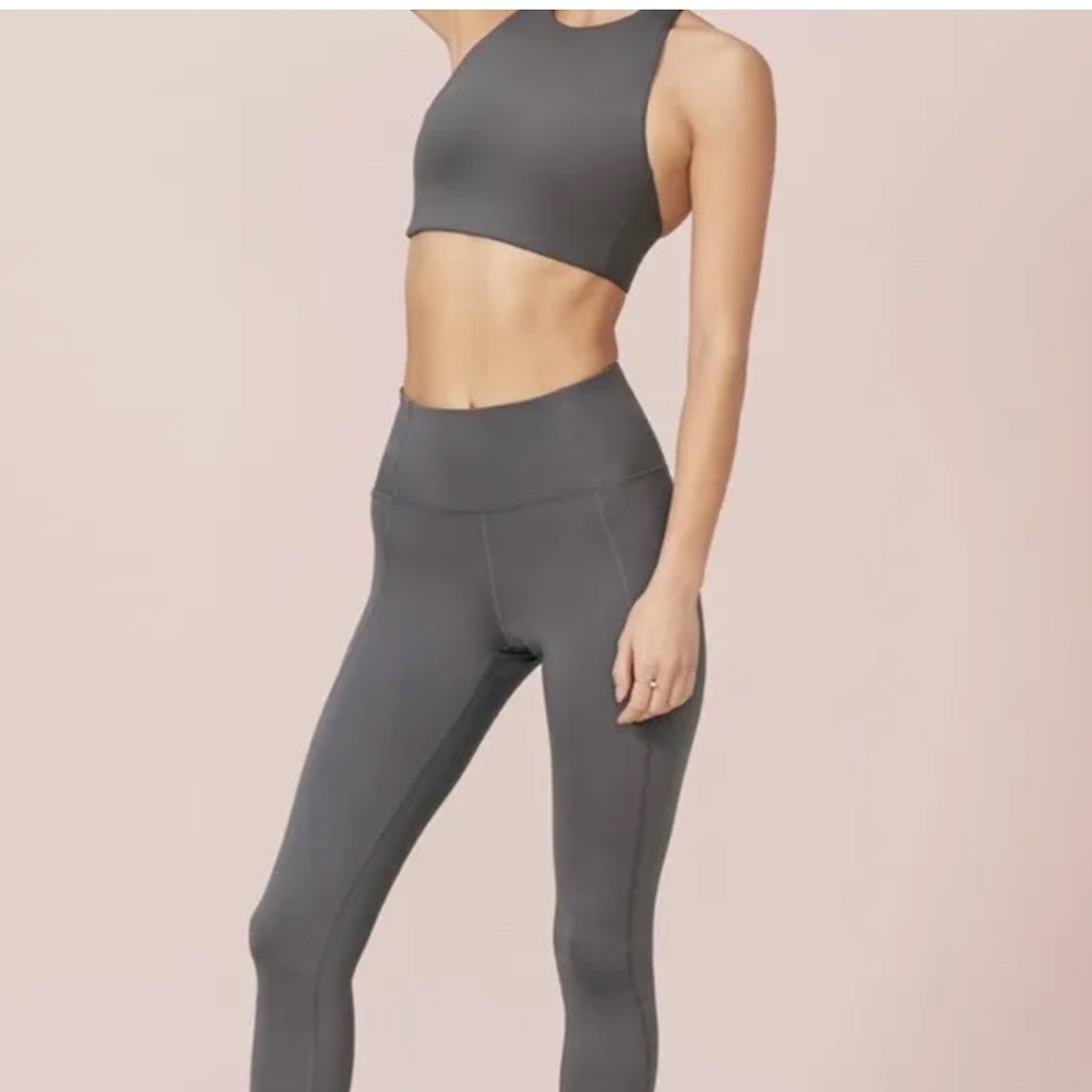 EUC Girlfriend Collective grey set topanga top and compressive cropped legging M